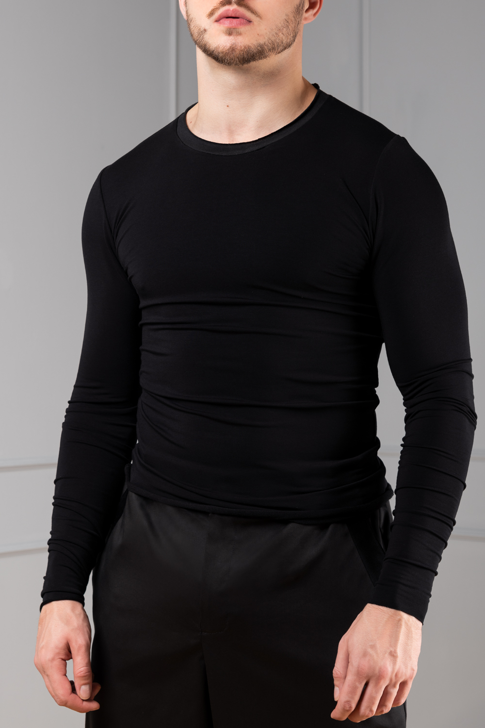 muscle fit long t shirt